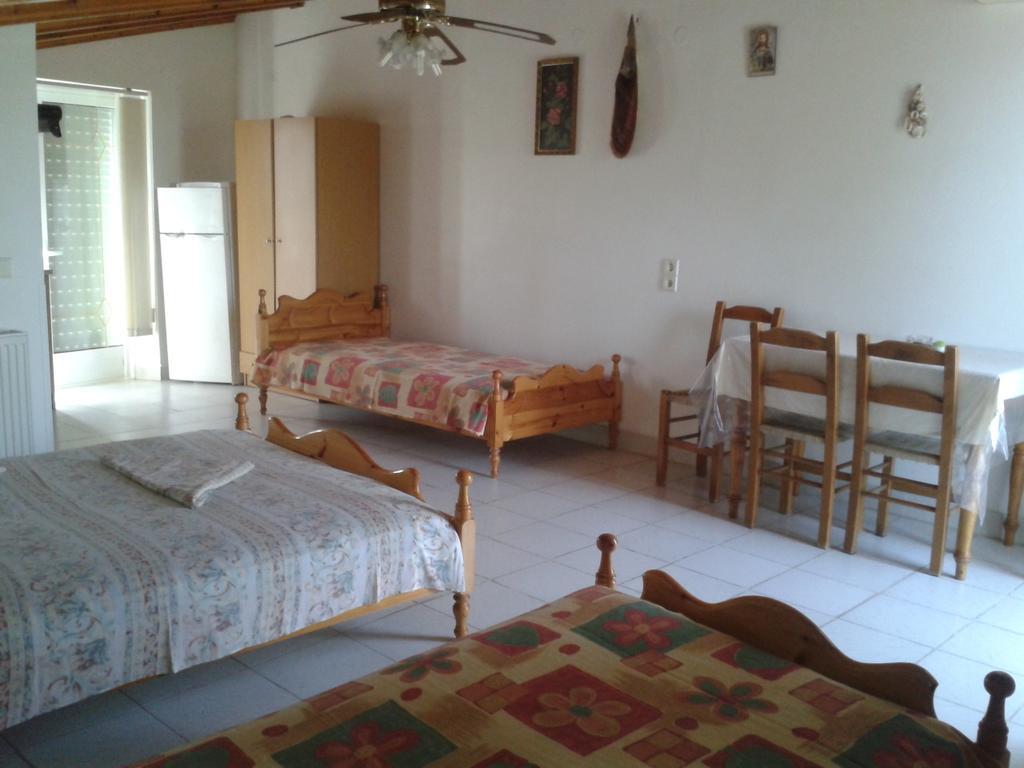 Efterpi Aggeli Apartment Loutropolis Thermis Phòng bức ảnh